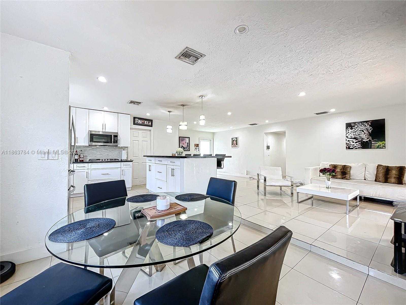 Small Image of 2610 SOUTH WEST 19TH ST, Fort Lauderdale Number 5