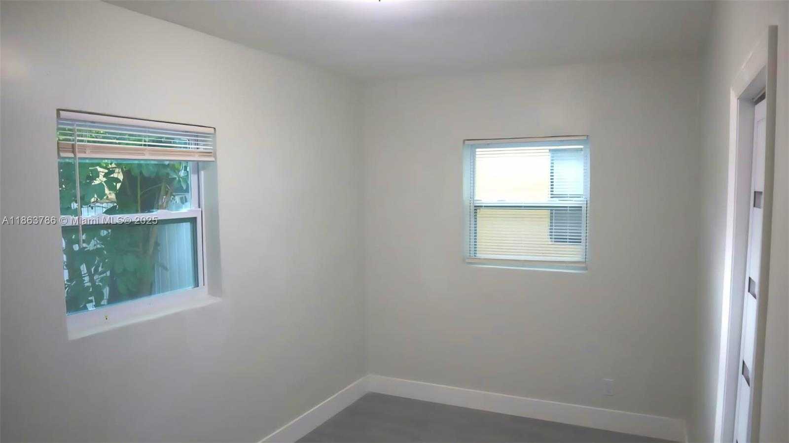 Small Image of 2503 NORTH WEST 9TH ST, Fort Lauderdale Number 15