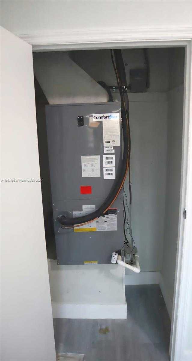 Small Image of 2503 NORTH WEST 9TH ST, Fort Lauderdale Number 16