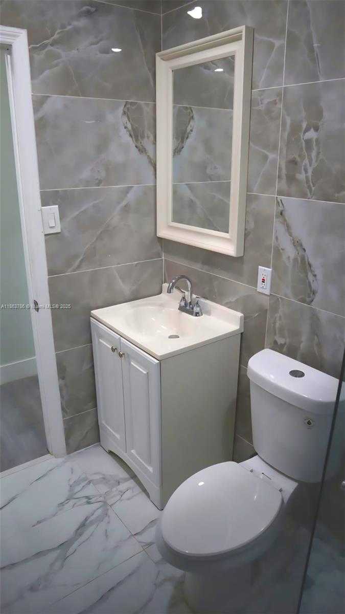 Small Image of 2503 NORTH WEST 9TH ST, Fort Lauderdale Number 19