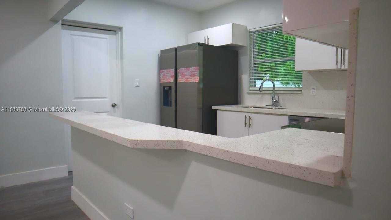 Small Image of 2503 NORTH WEST 9TH ST, Fort Lauderdale Number 4