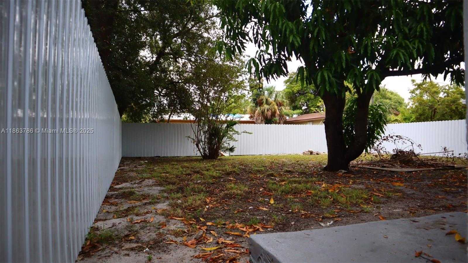 Small Image of 2503 NORTH WEST 9TH ST, Fort Lauderdale Number 8