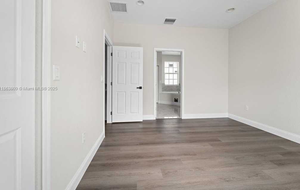 Small Image of 5400 NORTH WEST 57TH CT, Tamarac Number 16