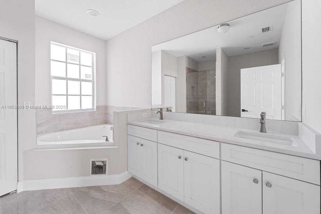 Small Image of 5400 NORTH WEST 57TH CT, Tamarac Number 17