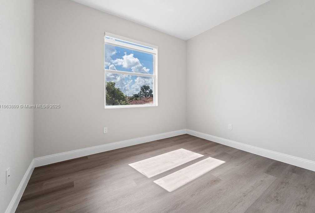 Small Image of 5400 NORTH WEST 57TH CT, Tamarac Number 21