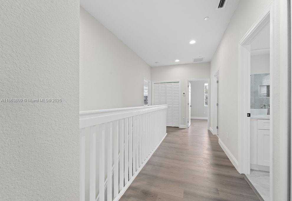Small Image of 5400 NORTH WEST 57TH CT, Tamarac Number 26