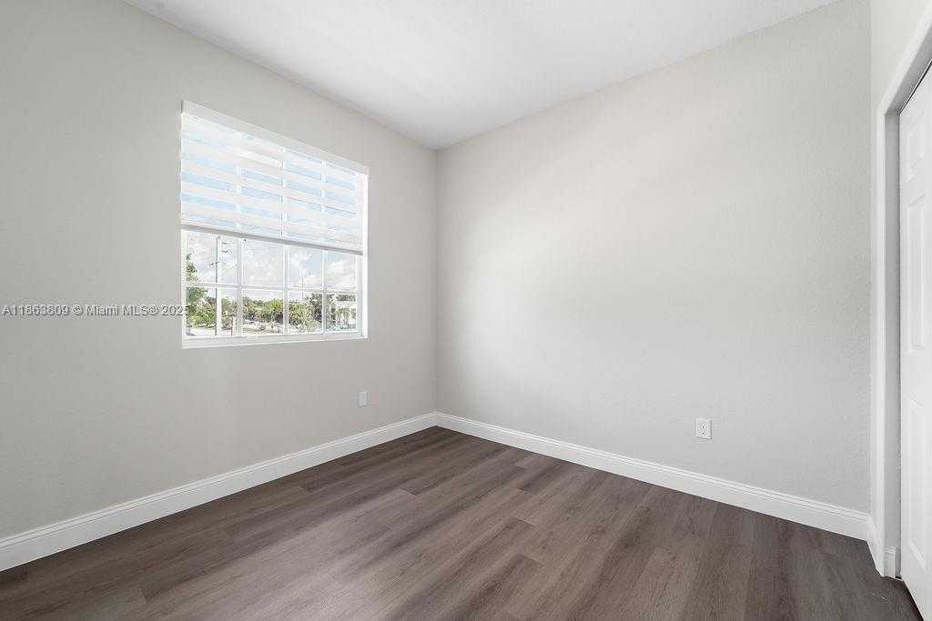Small Image of 5400 NORTH WEST 57TH CT, Tamarac Number 29