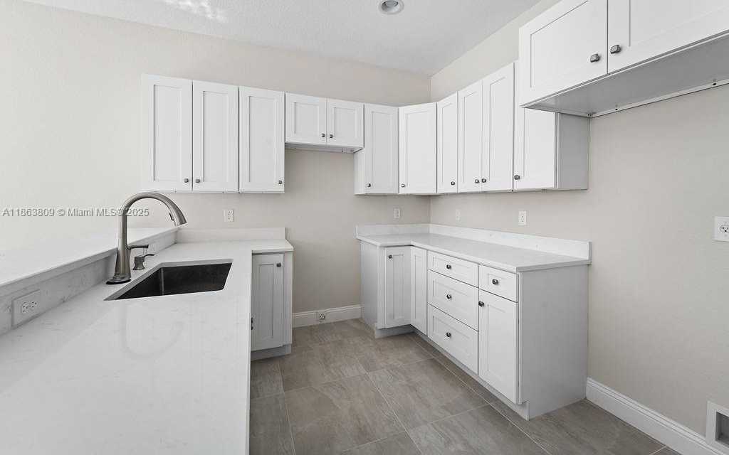 Small Image of 5400 NORTH WEST 57TH CT, Tamarac Number 4