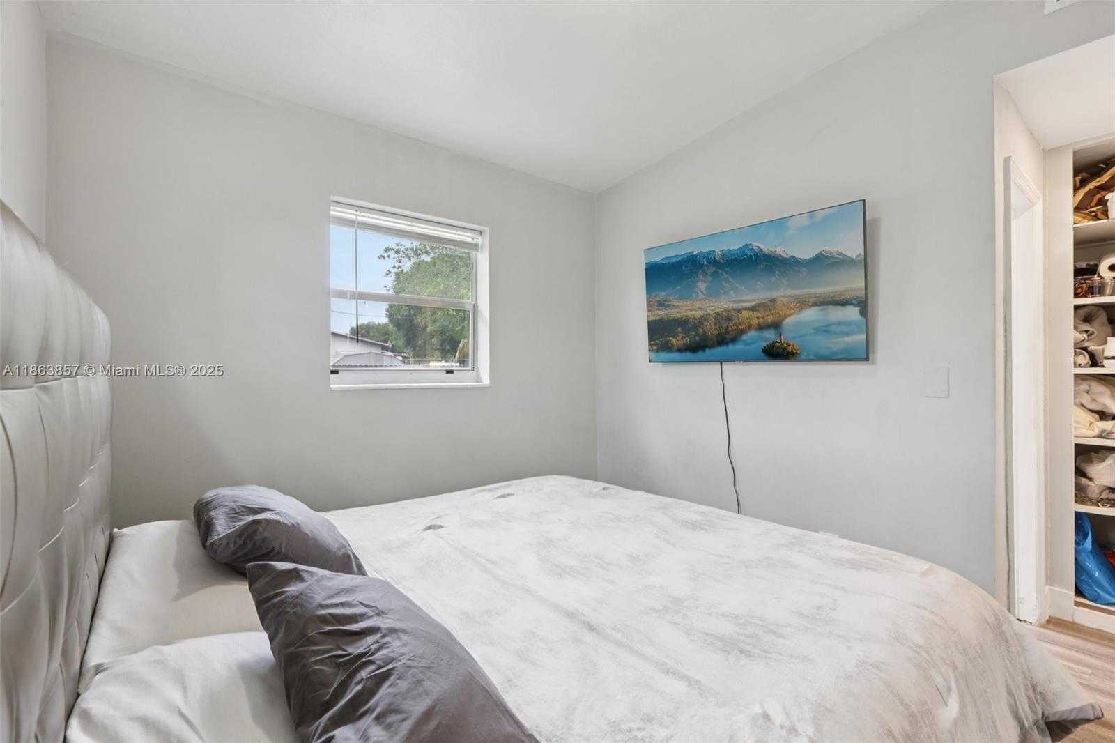 Small Image of 1841 NORTH WEST 26TH AVE, Fort Lauderdale Number 24