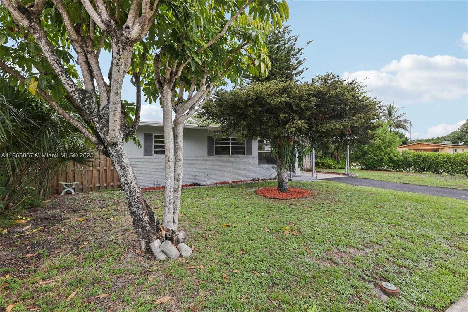 Small Image of 1841 NORTH WEST 26TH AVE, Fort Lauderdale Number 5