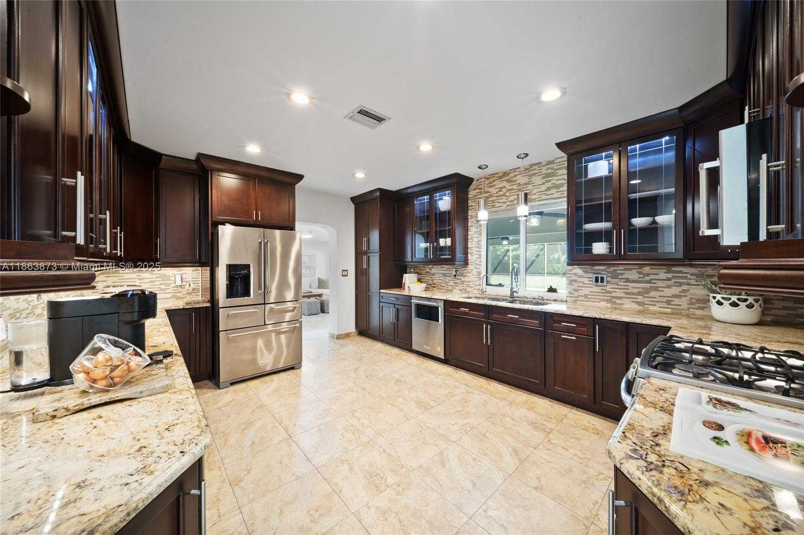 Small Image of 6125 SOUTH WEST 109TH ST, Pinecrest Number 18