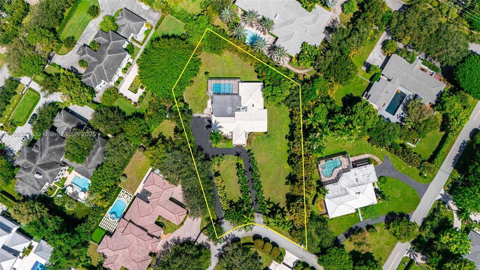 Small Image of 6125 SOUTH WEST 109TH ST, Pinecrest Number 2
