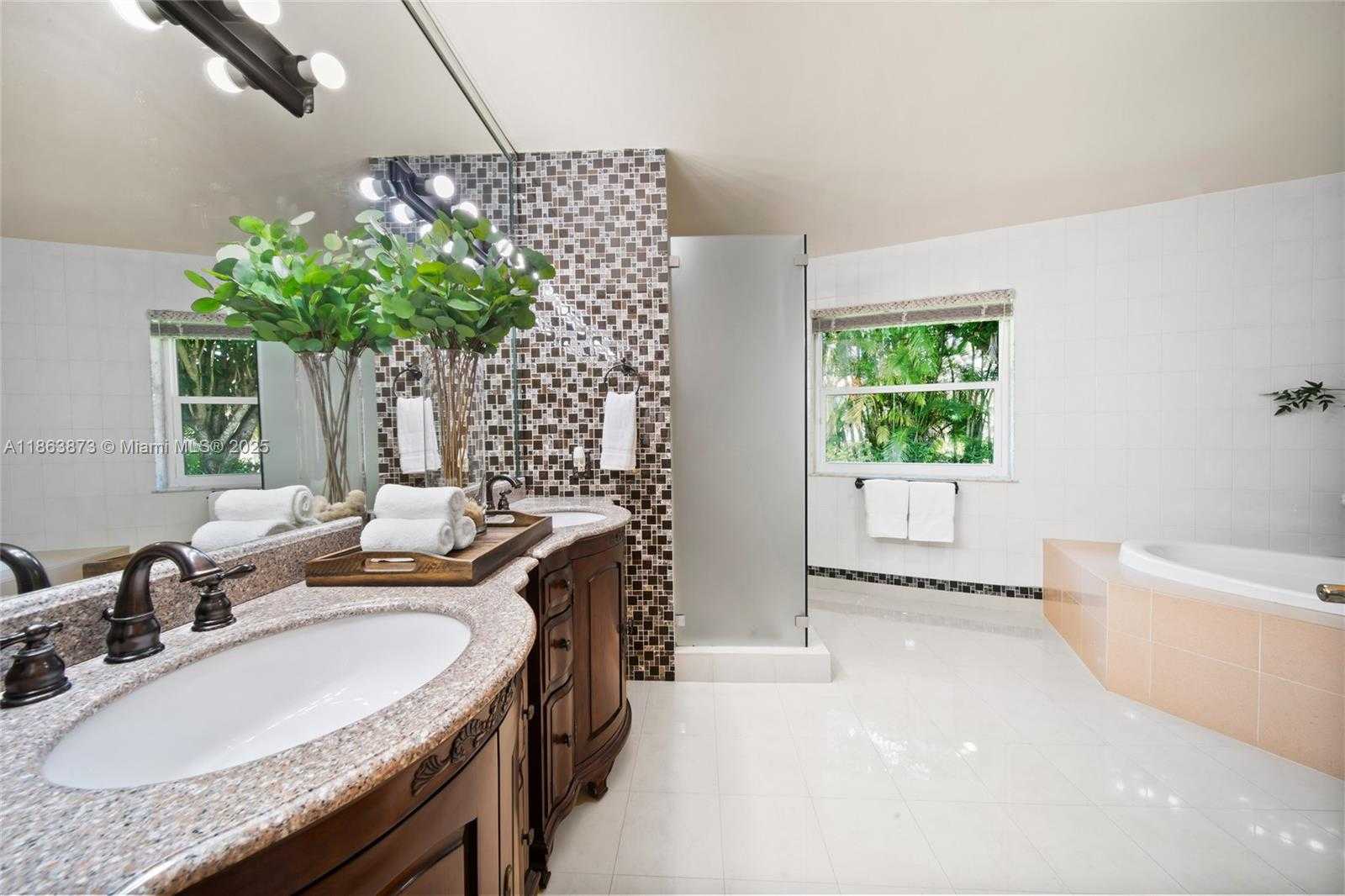 Small Image of 6125 SOUTH WEST 109TH ST, Pinecrest Number 23