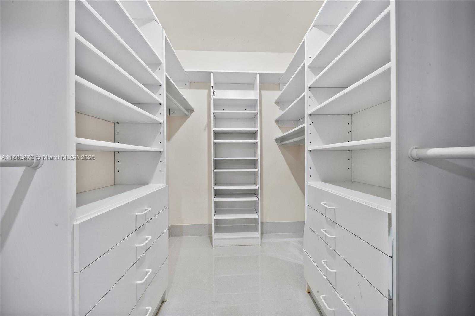 Small Image of 6125 SOUTH WEST 109TH ST, Pinecrest Number 26