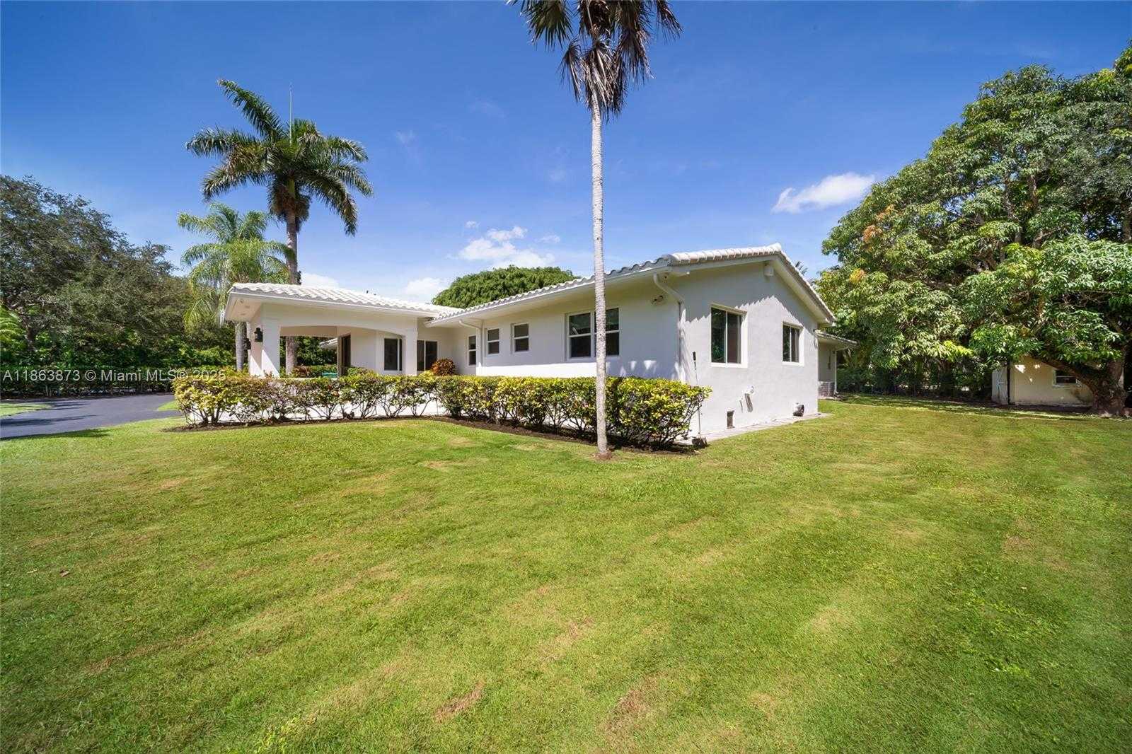 Small Image of 6125 SOUTH WEST 109TH ST, Pinecrest Number 36