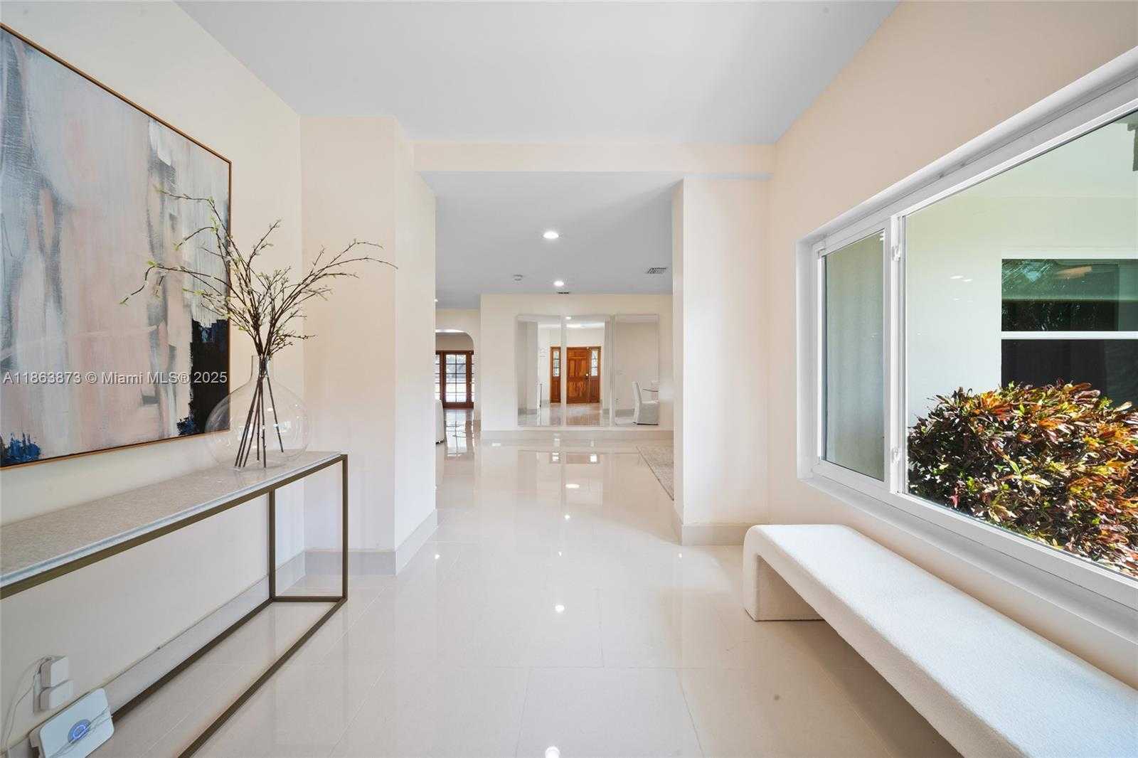 Small Image of 6125 SOUTH WEST 109TH ST, Pinecrest Number 7