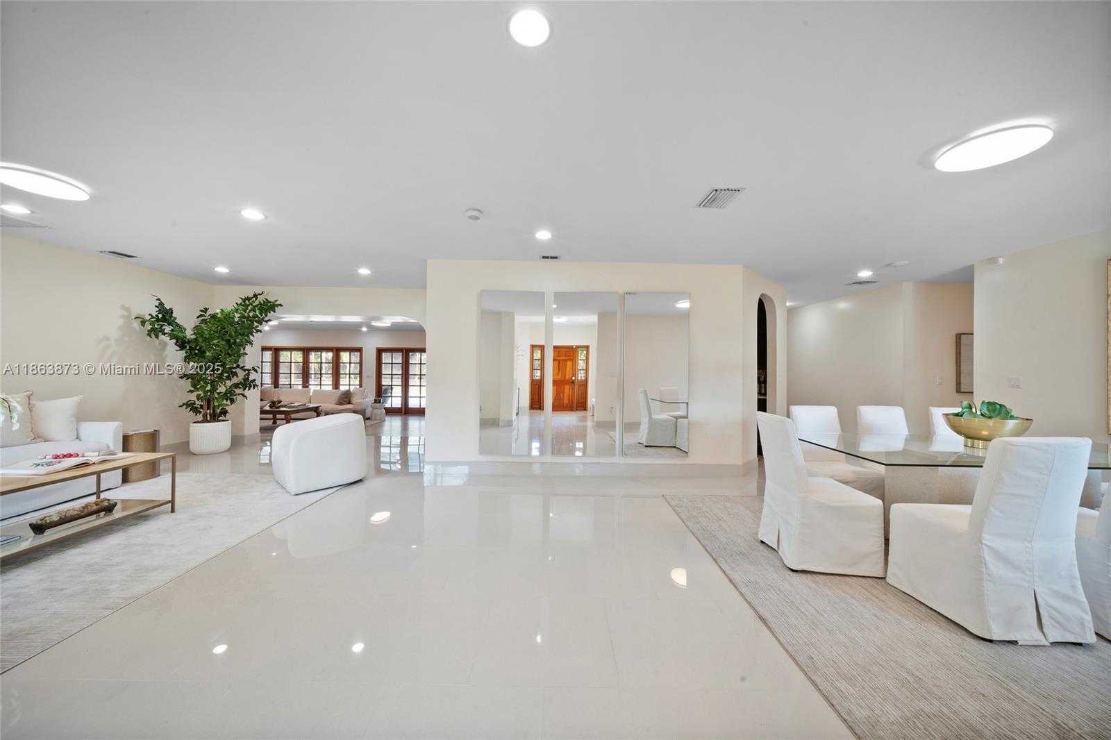 Small Image of 6125 SOUTH WEST 109TH ST, Pinecrest Number 8