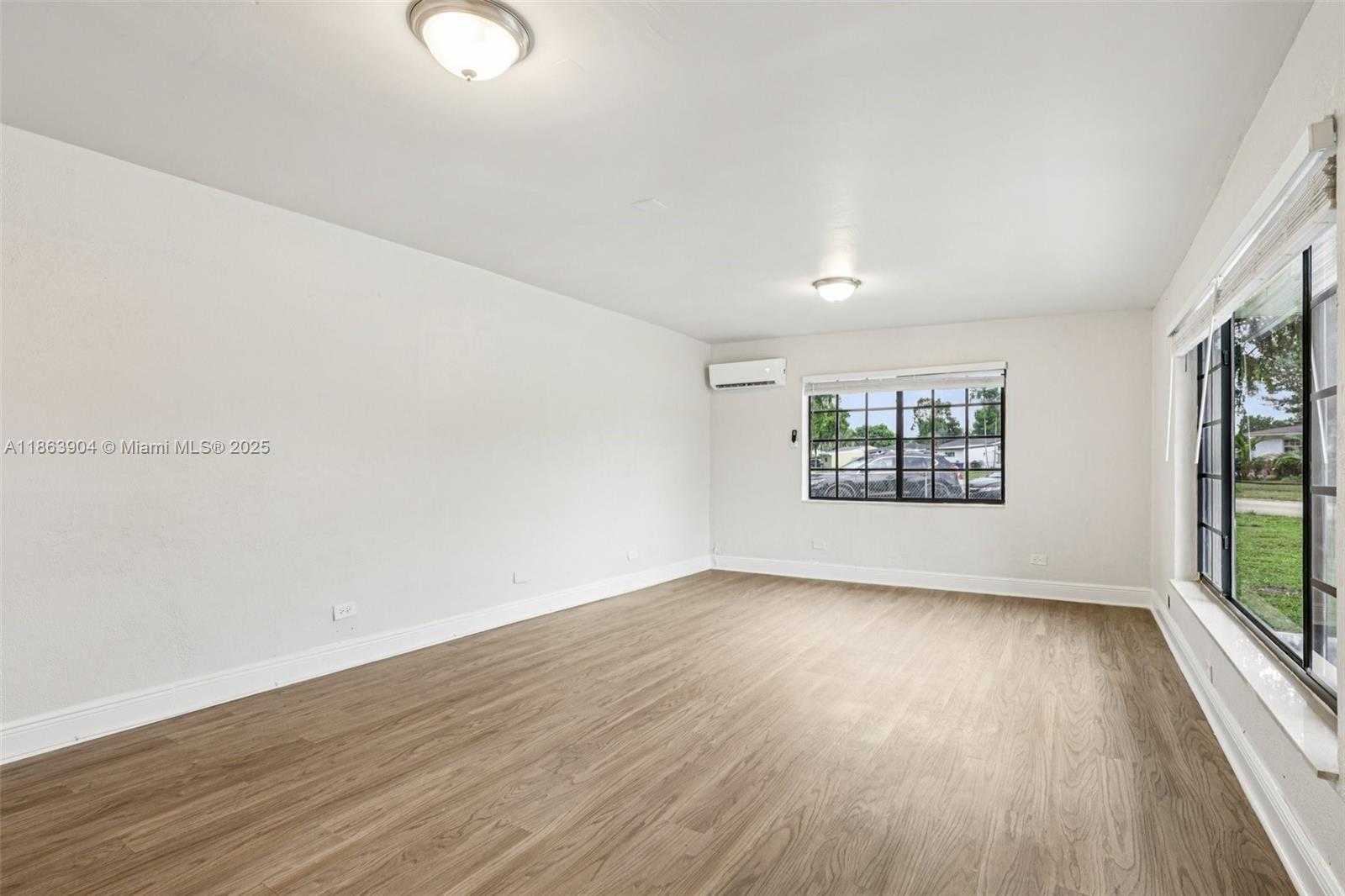 Small Image of 6546 SOUTH WEST 21ST ST, Miramar Number 11