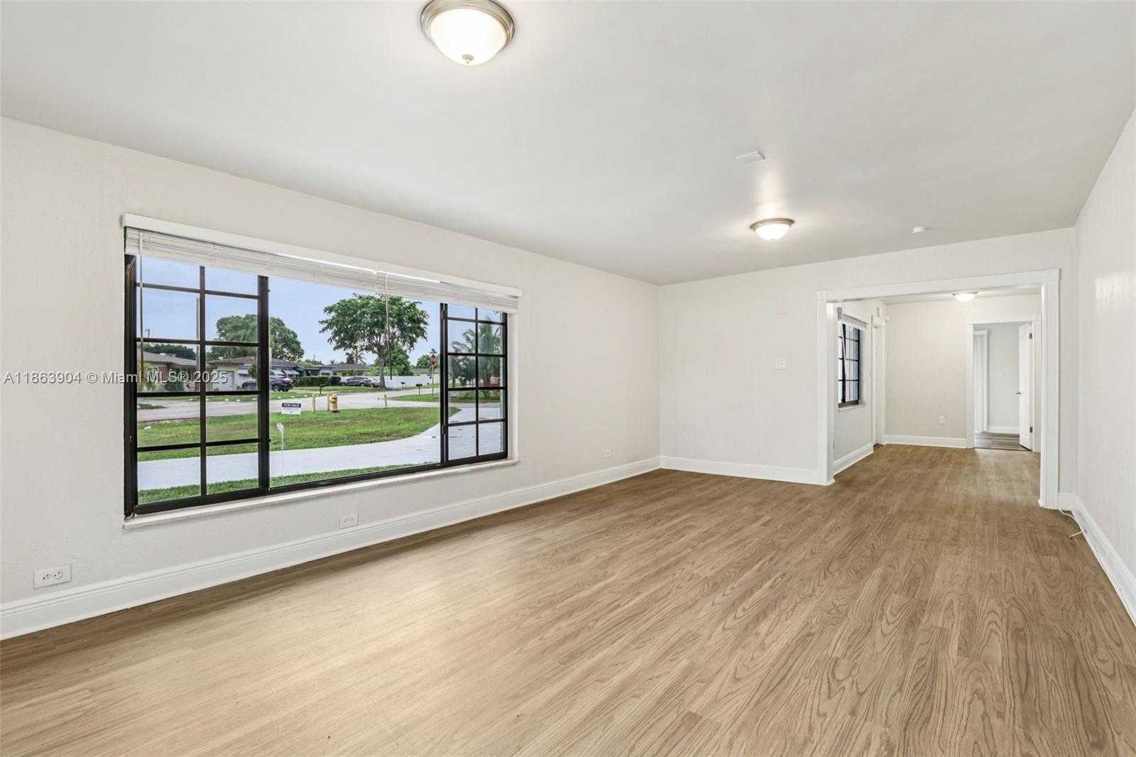 Small Image of 6546 SOUTH WEST 21ST ST, Miramar Number 13
