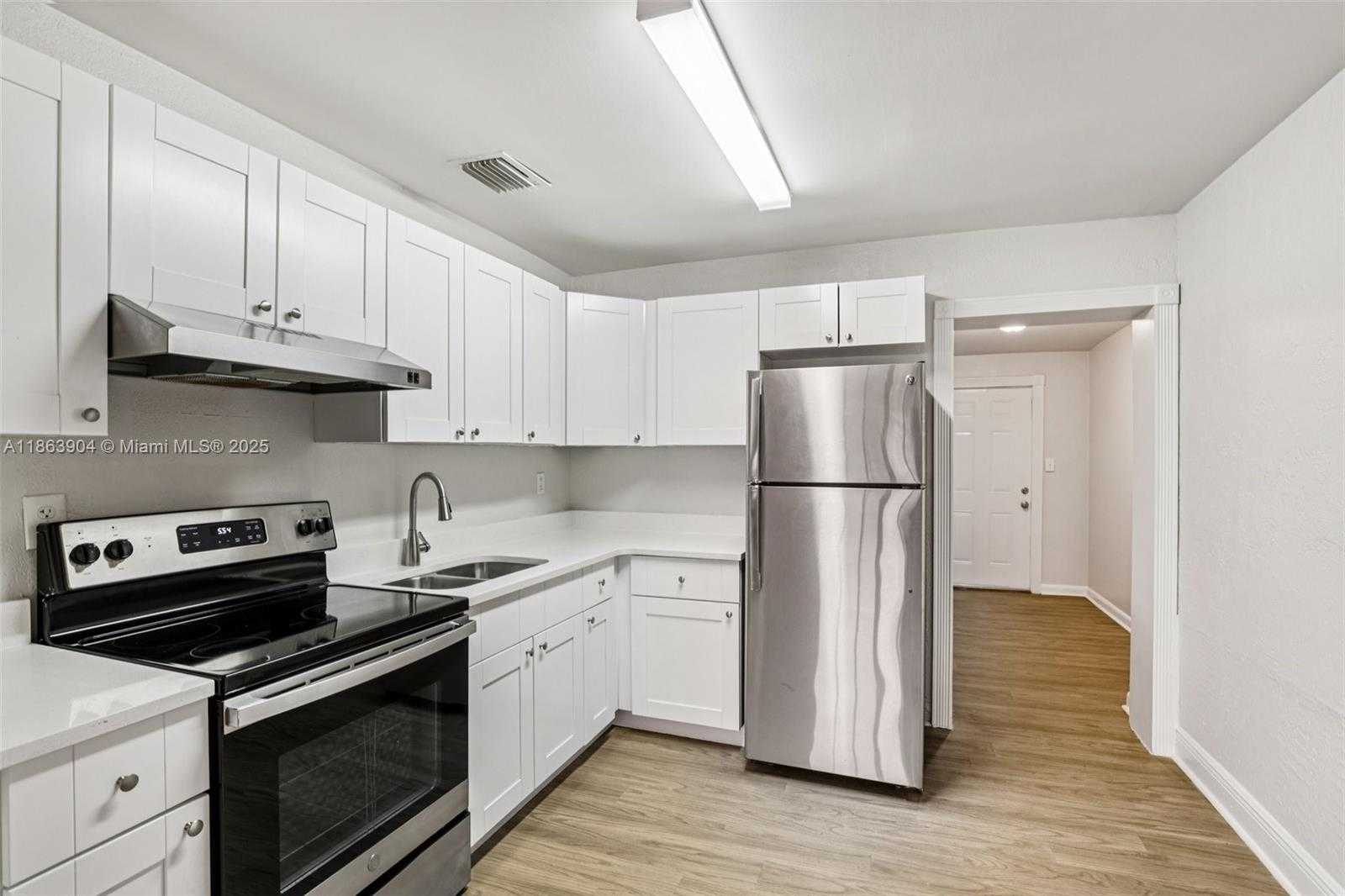 Small Image of 6546 SOUTH WEST 21ST ST, Miramar Number 15