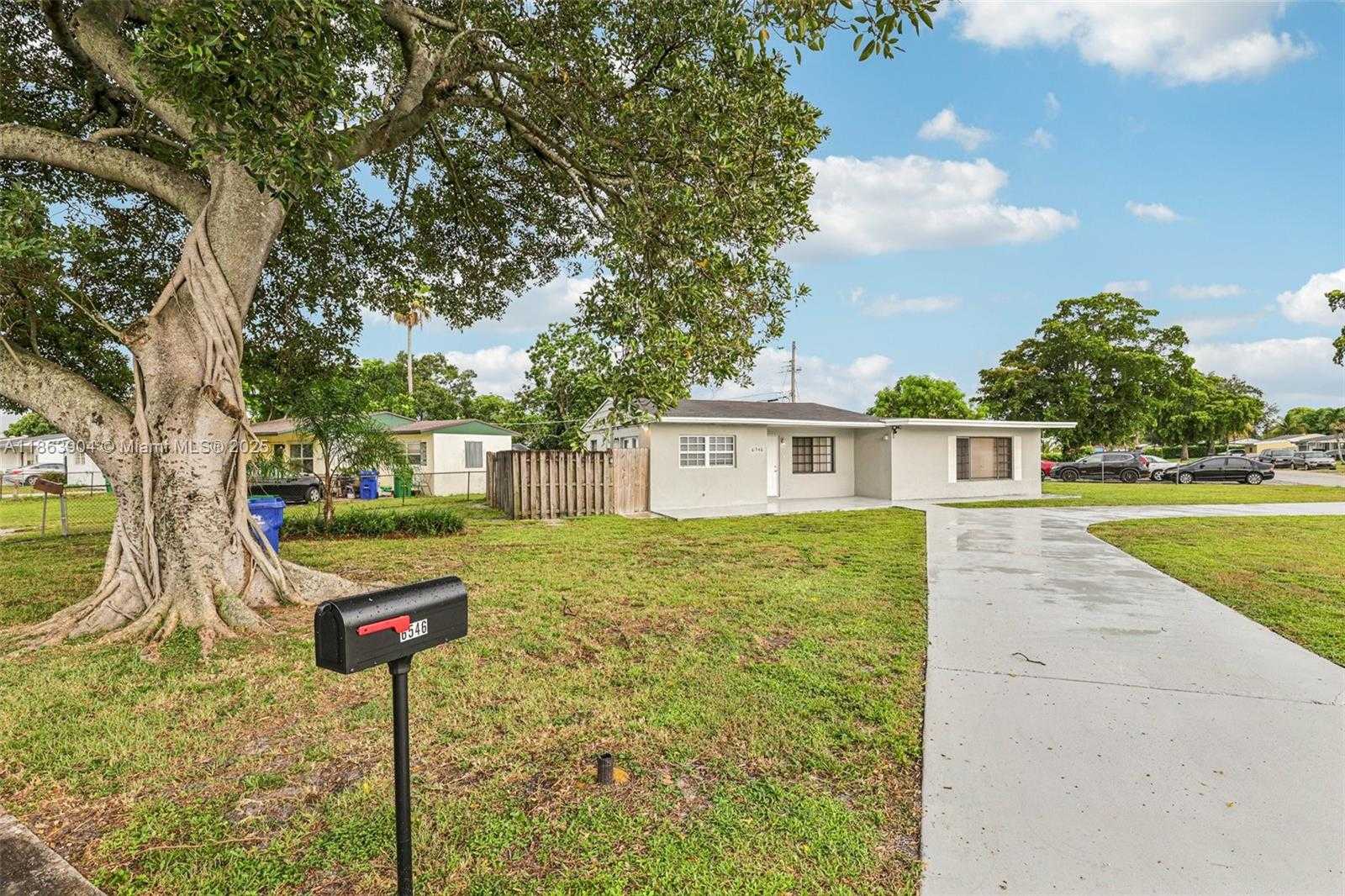 Small Image of 6546 SOUTH WEST 21ST ST, Miramar Number 2