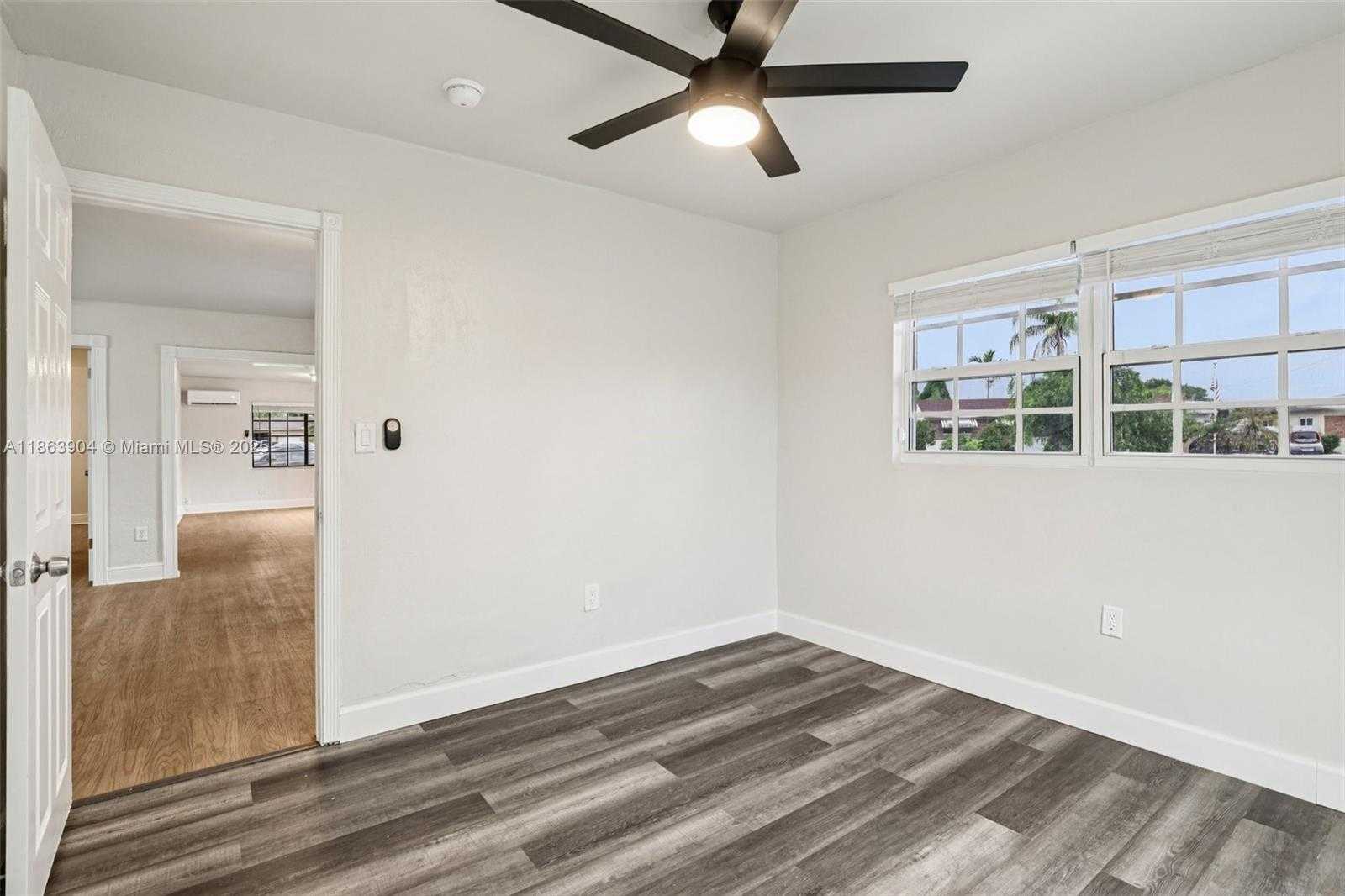 Small Image of 6546 SOUTH WEST 21ST ST, Miramar Number 28