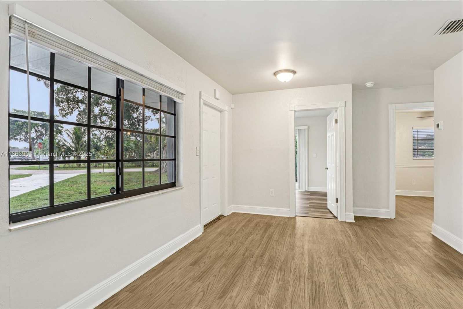 Small Image of 6546 SOUTH WEST 21ST ST, Miramar Number 8