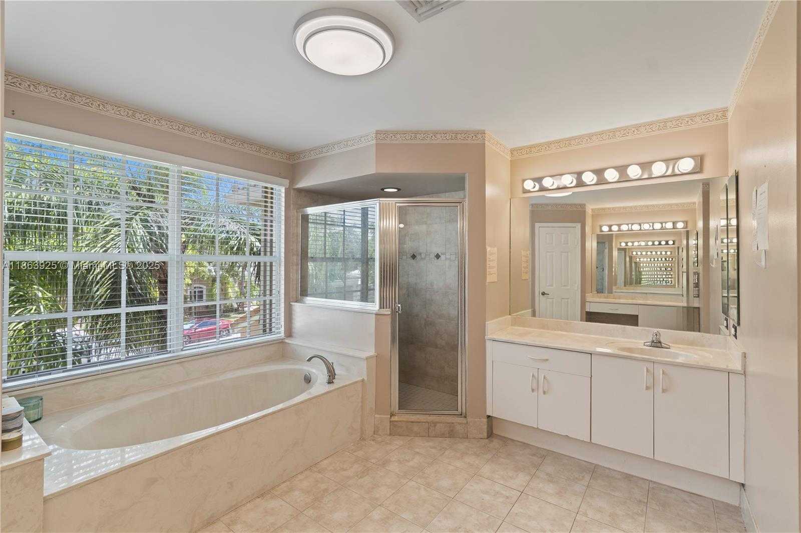 Small Image of 13374 NORTH WEST 13TH ST, Pembroke Pines Number 44