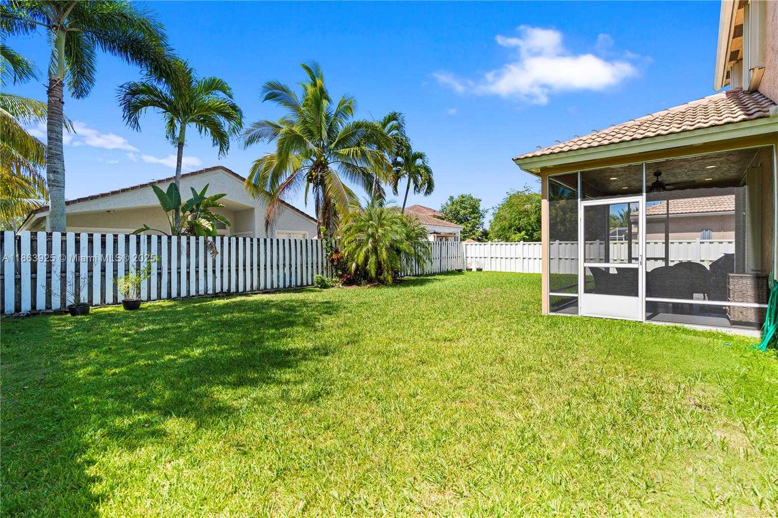 Small Image of 13374 NORTH WEST 13TH ST, Pembroke Pines Number 48