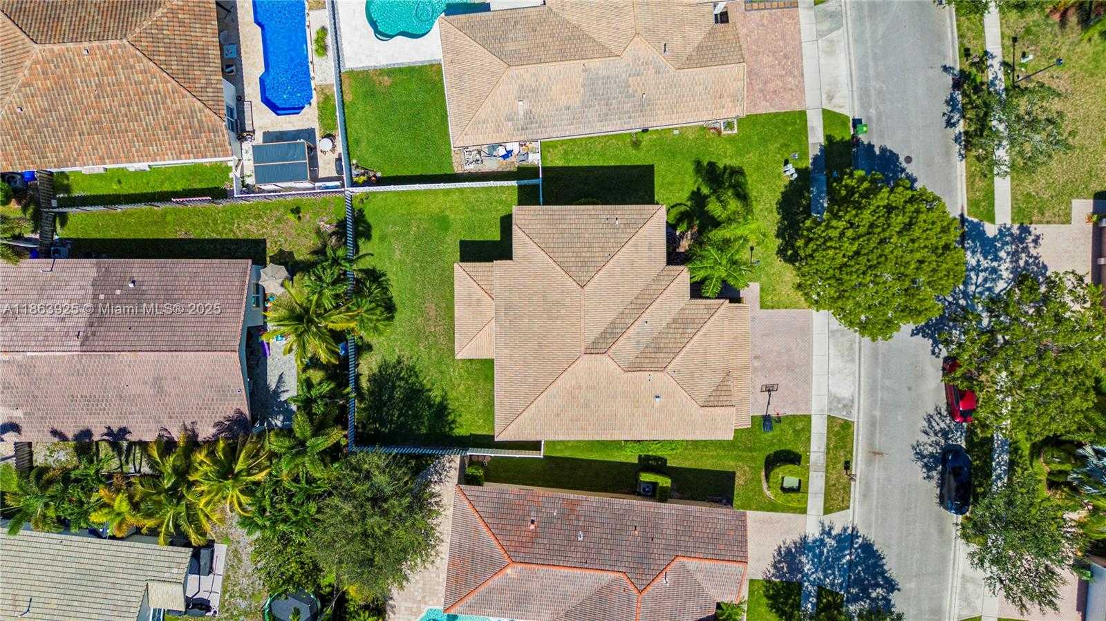 Small Image of 13374 NORTH WEST 13TH ST, Pembroke Pines Number 53