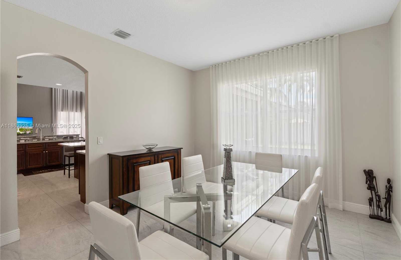 Small Image of 13374 NORTH WEST 13TH ST, Pembroke Pines Number 7