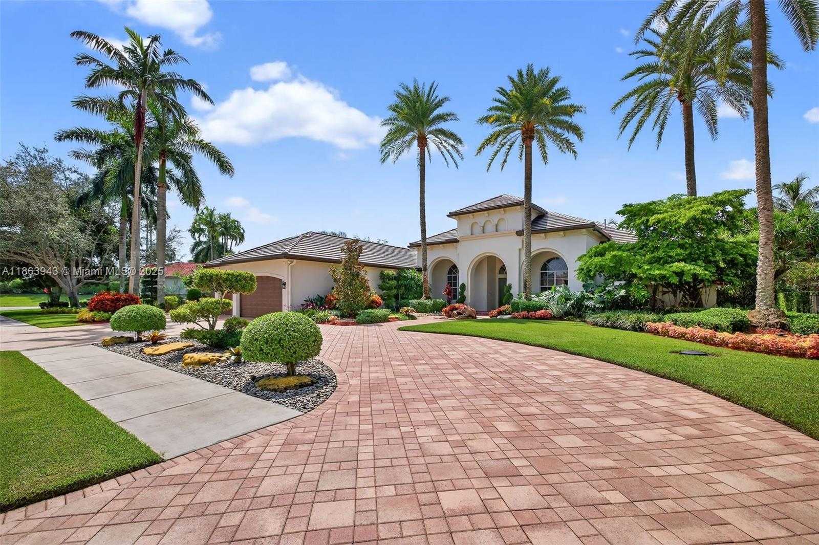 Small Image of 12462 BROOKWOOD CT, Davie Number 10