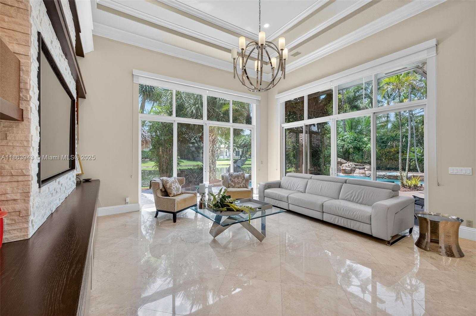 Small Image of 12462 BROOKWOOD CT, Davie Number 24