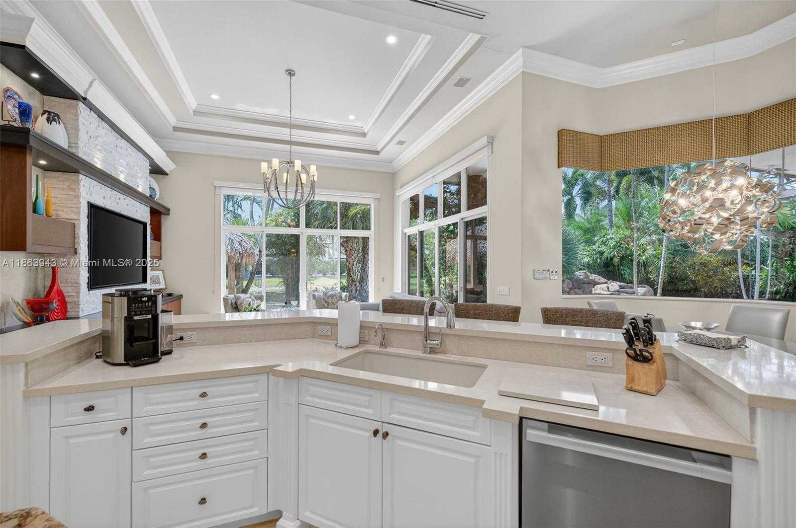 Small Image of 12462 BROOKWOOD CT, Davie Number 31