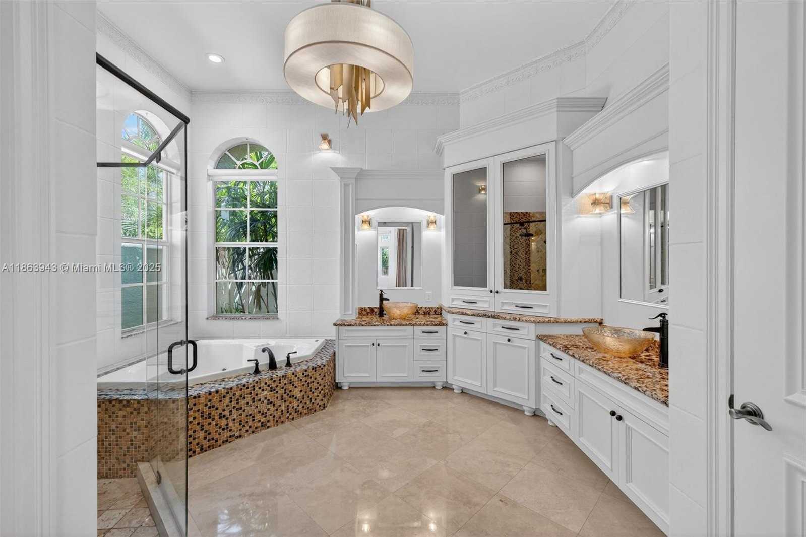 Small Image of 12462 BROOKWOOD CT, Davie Number 36