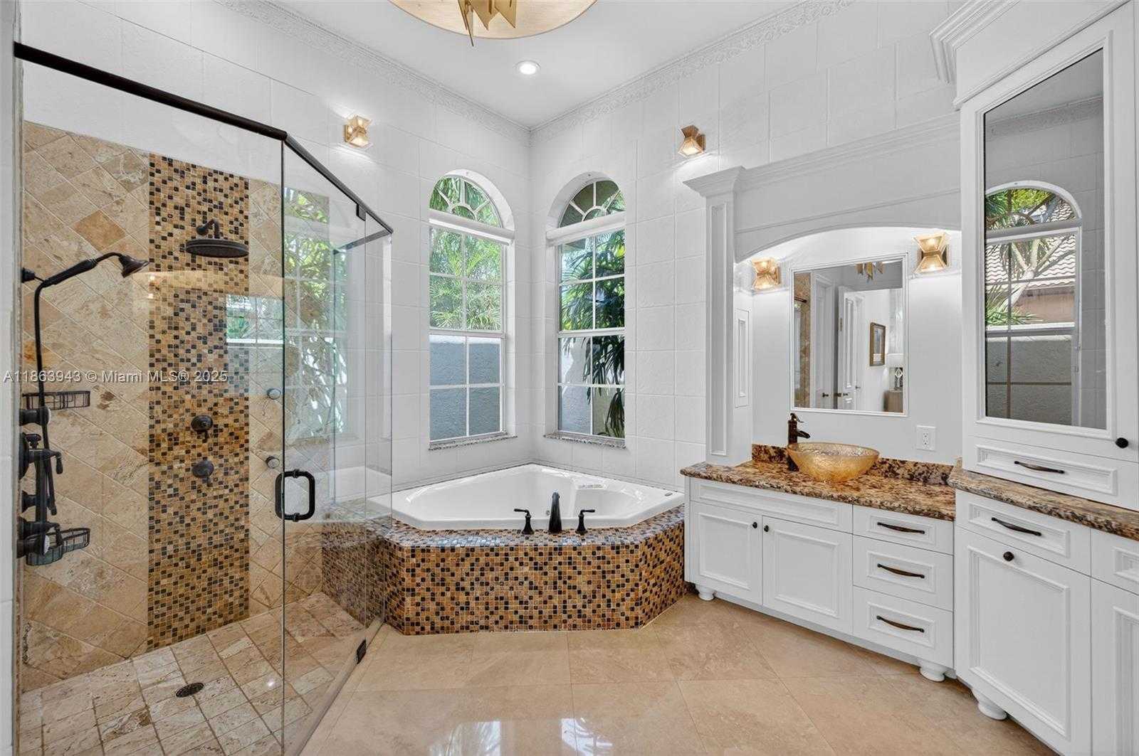 Small Image of 12462 BROOKWOOD CT, Davie Number 37