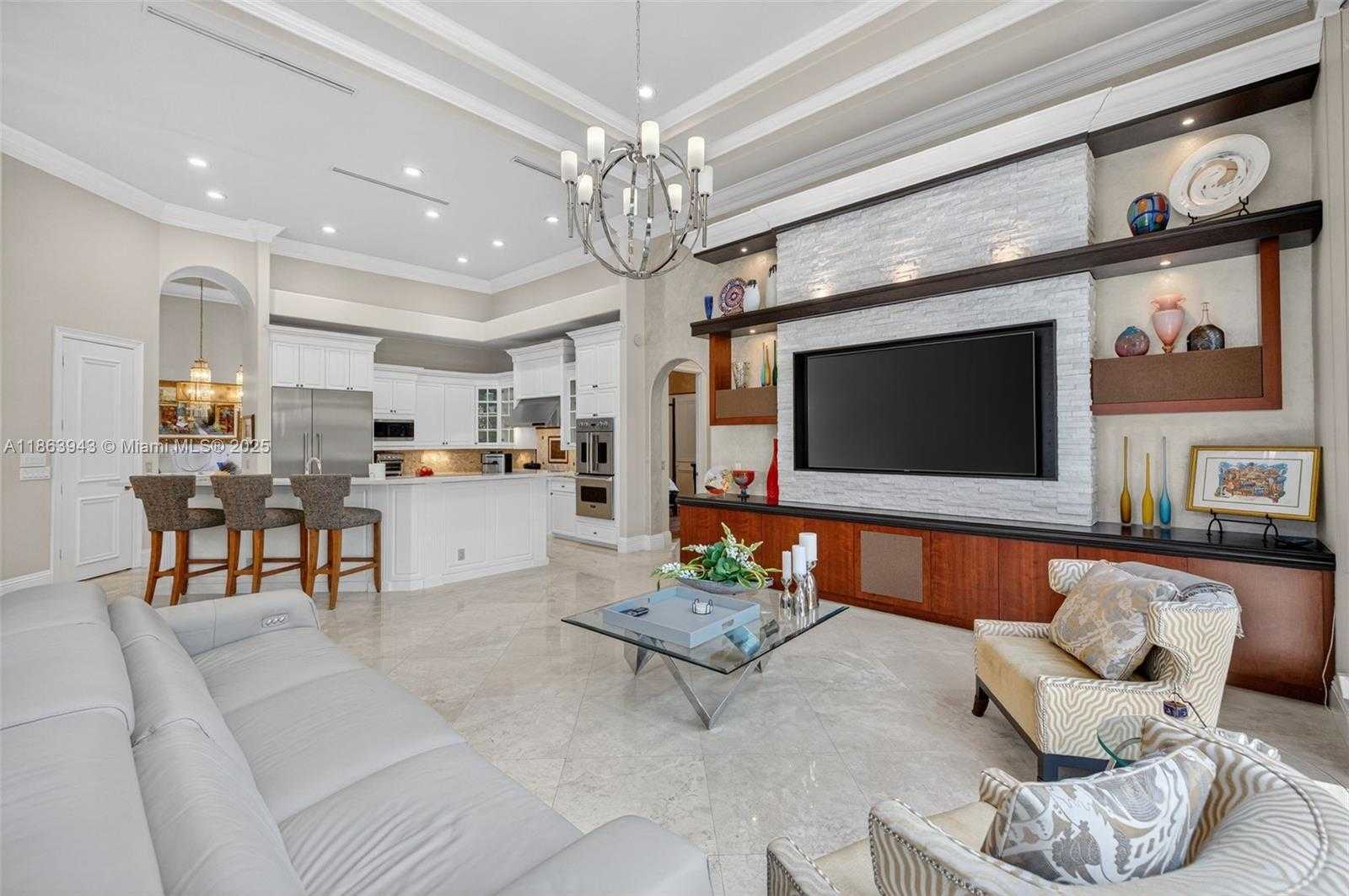 Small Image of 12462 BROOKWOOD CT, Davie Number 4