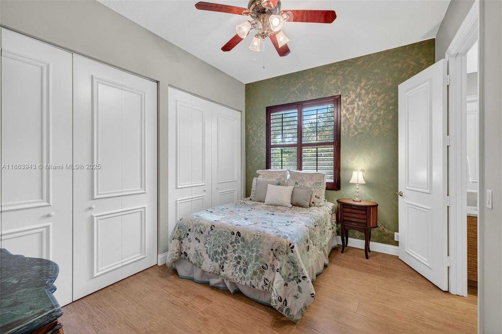 Small Image of 12462 BROOKWOOD CT, Davie Number 45