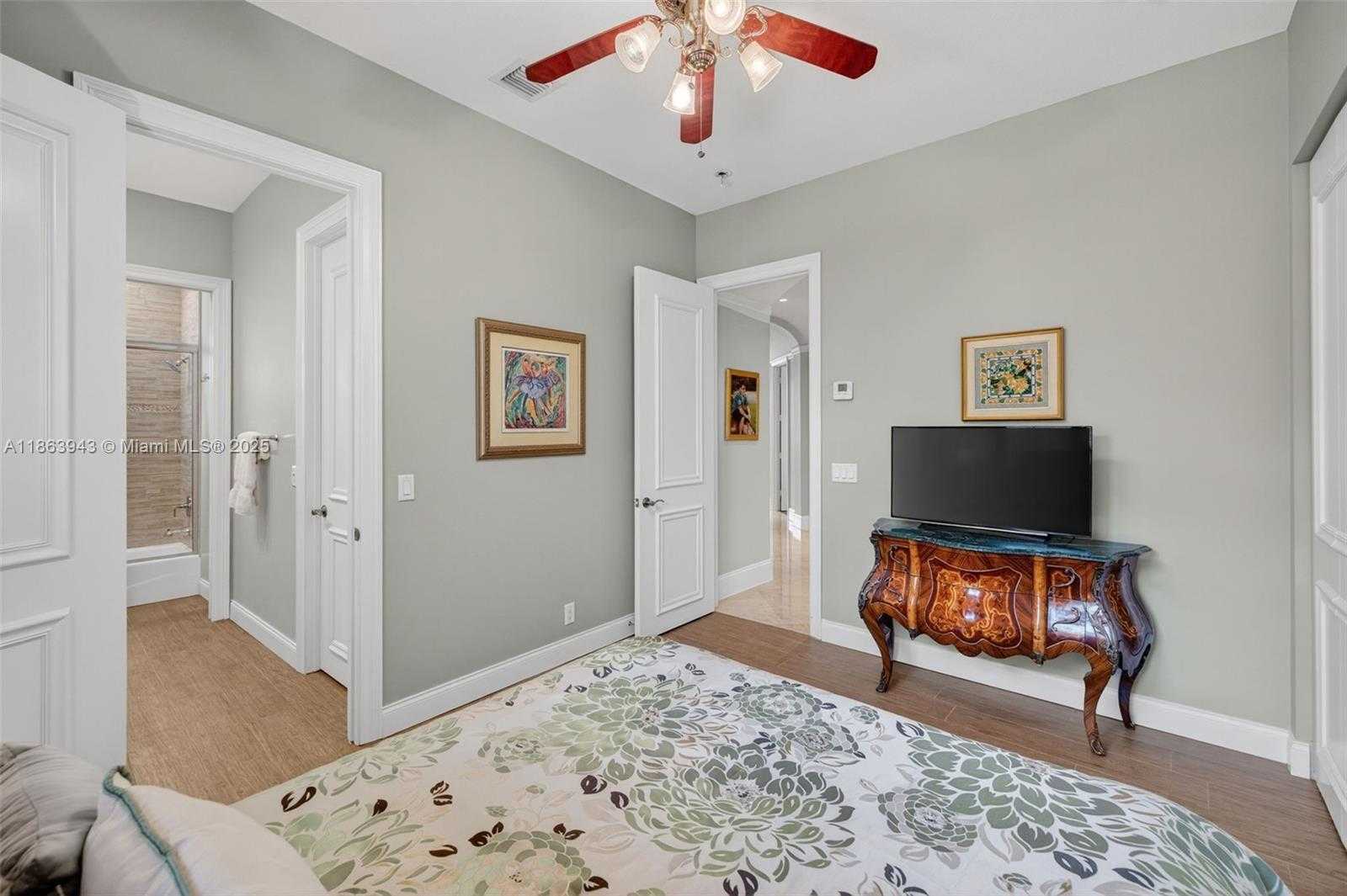 Small Image of 12462 BROOKWOOD CT, Davie Number 46