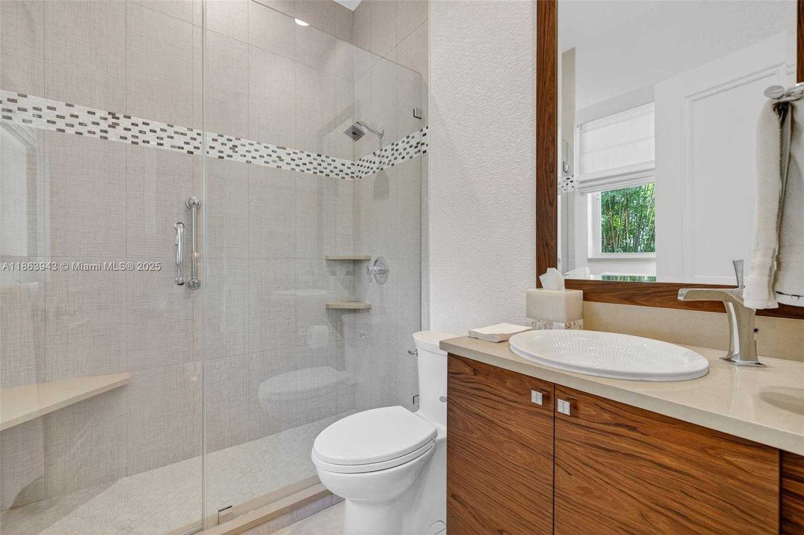 Small Image of 12462 BROOKWOOD CT, Davie Number 57
