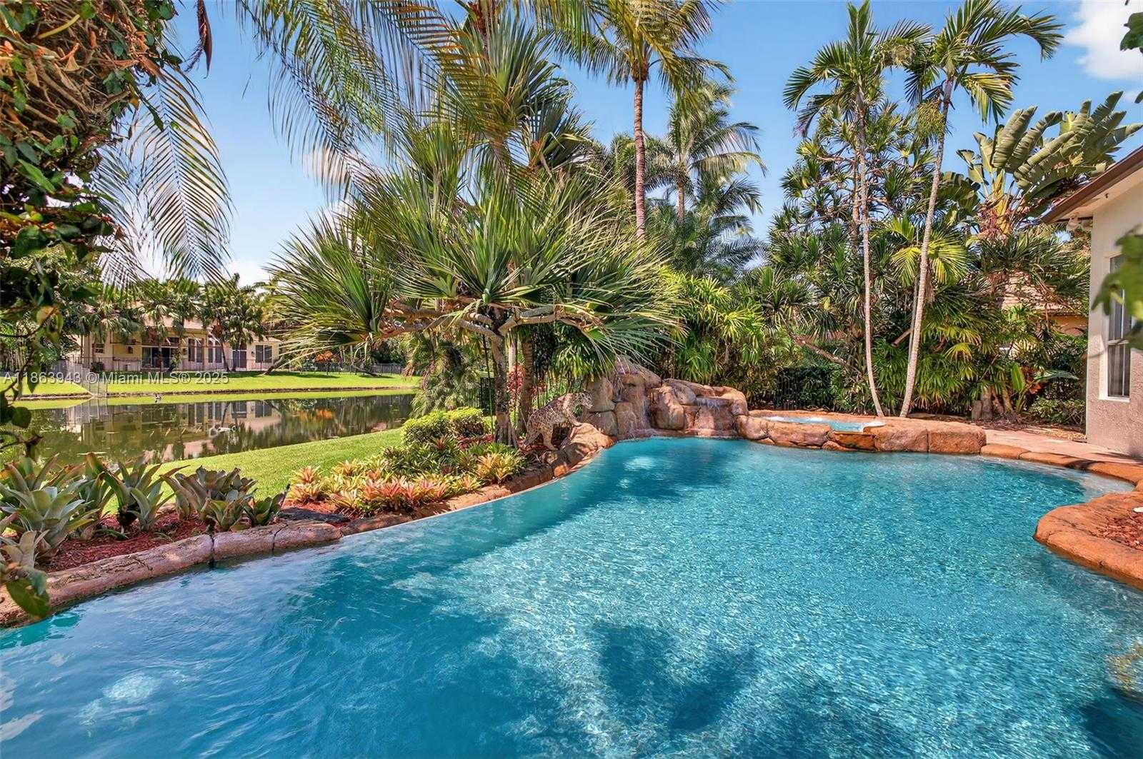 Small Image of 12462 BROOKWOOD CT, Davie Number 62