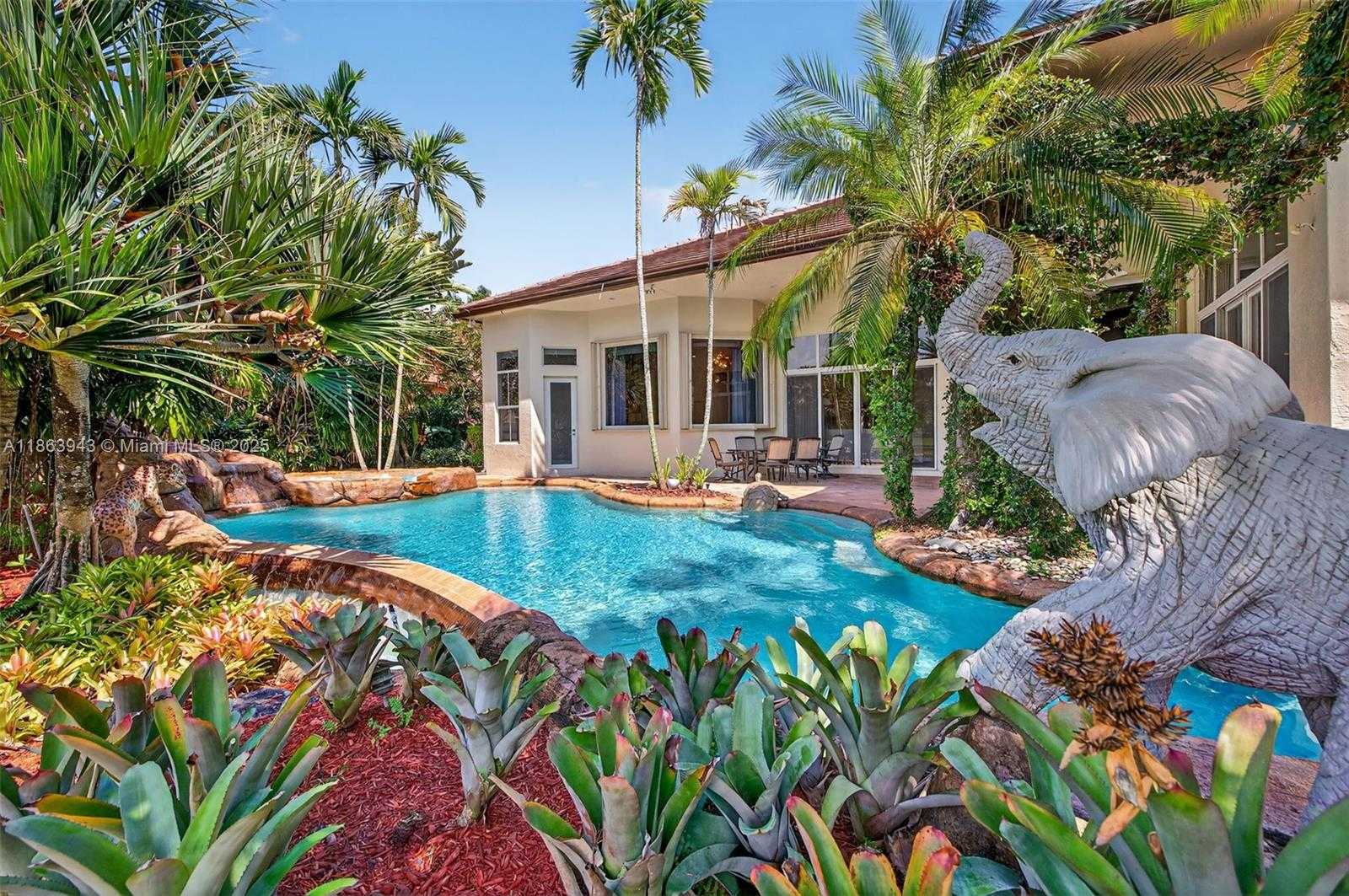 Small Image of 12462 BROOKWOOD CT, Davie Number 73