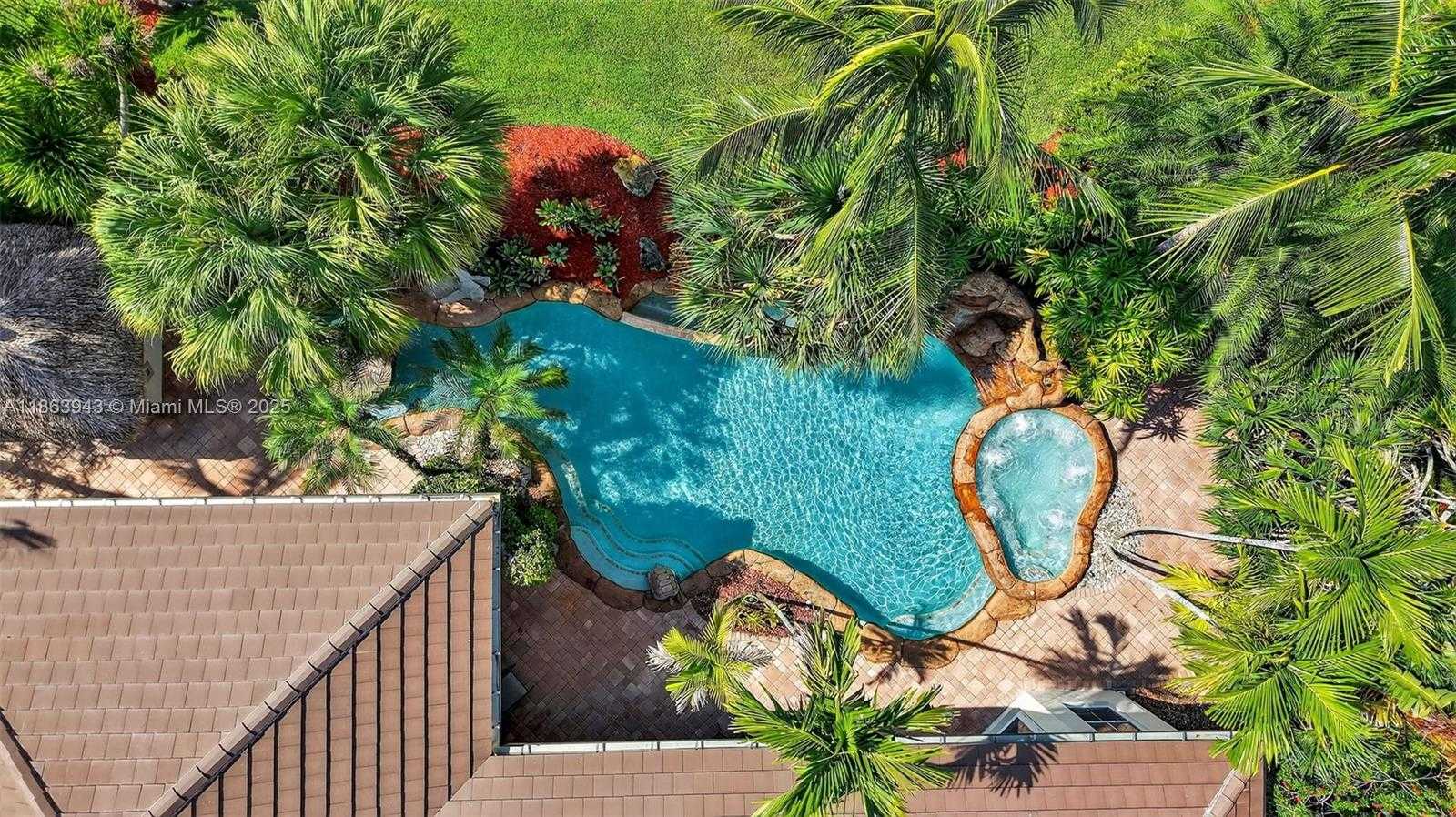 Small Image of 12462 BROOKWOOD CT, Davie Number 8