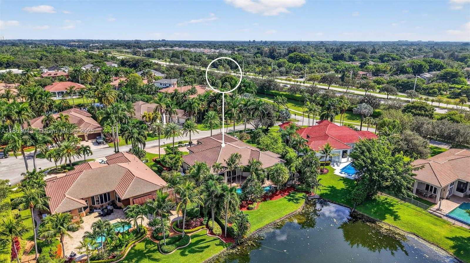 Small Image of 12462 BROOKWOOD CT, Davie Number 82