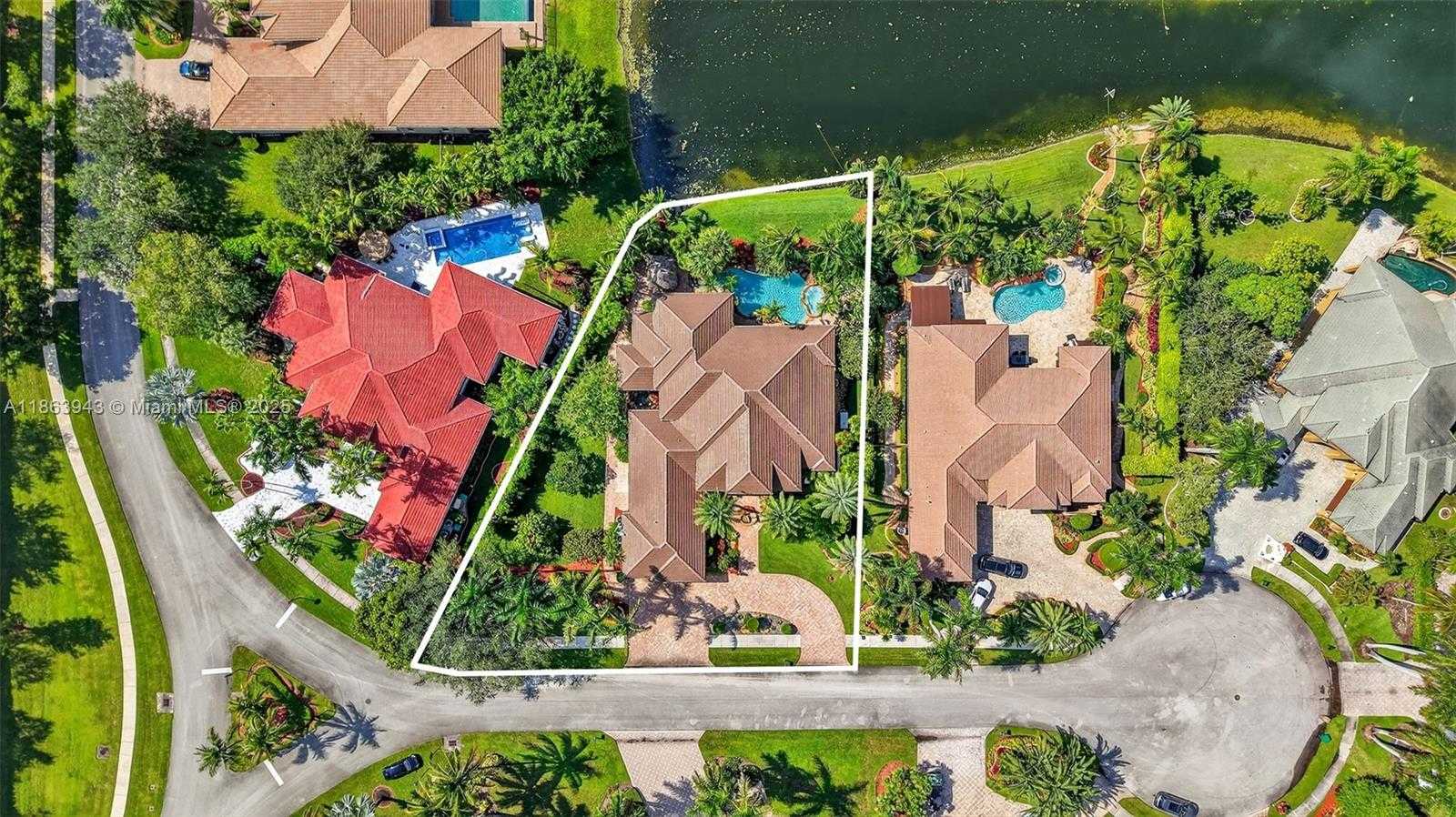Small Image of 12462 BROOKWOOD CT, Davie Number 90