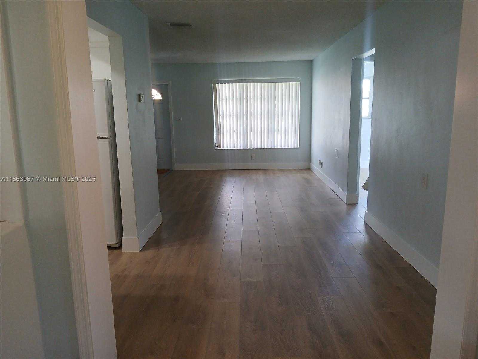Small Image of 4502 NORTH WEST 46TH ST, Tamarac Number 5