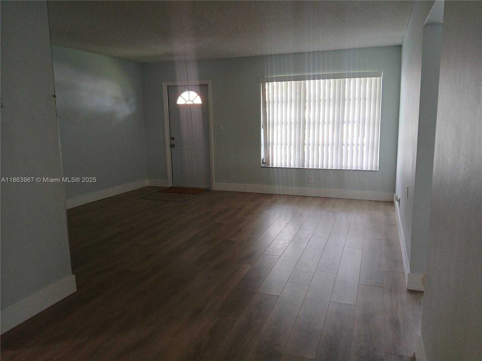 Small Image of 4502 NORTH WEST 46TH ST, Tamarac Number 6