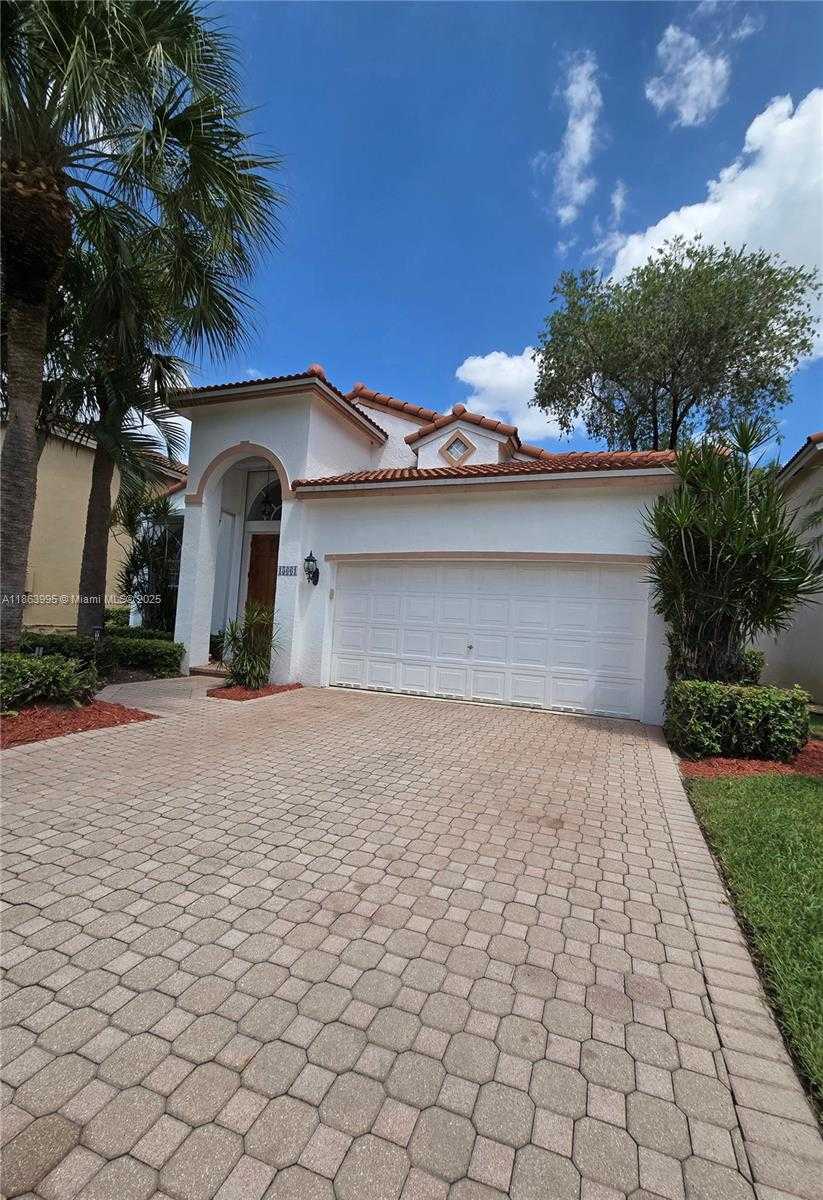 Small Image of 15661 SOUTH WEST 16TH CT, Pembroke Pines Number 2