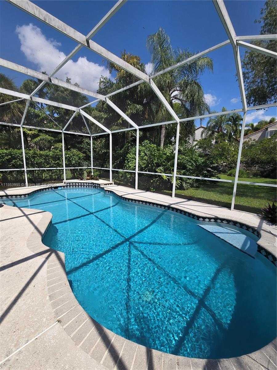 Small Image of 15661 SOUTH WEST 16TH CT, Pembroke Pines Number 32