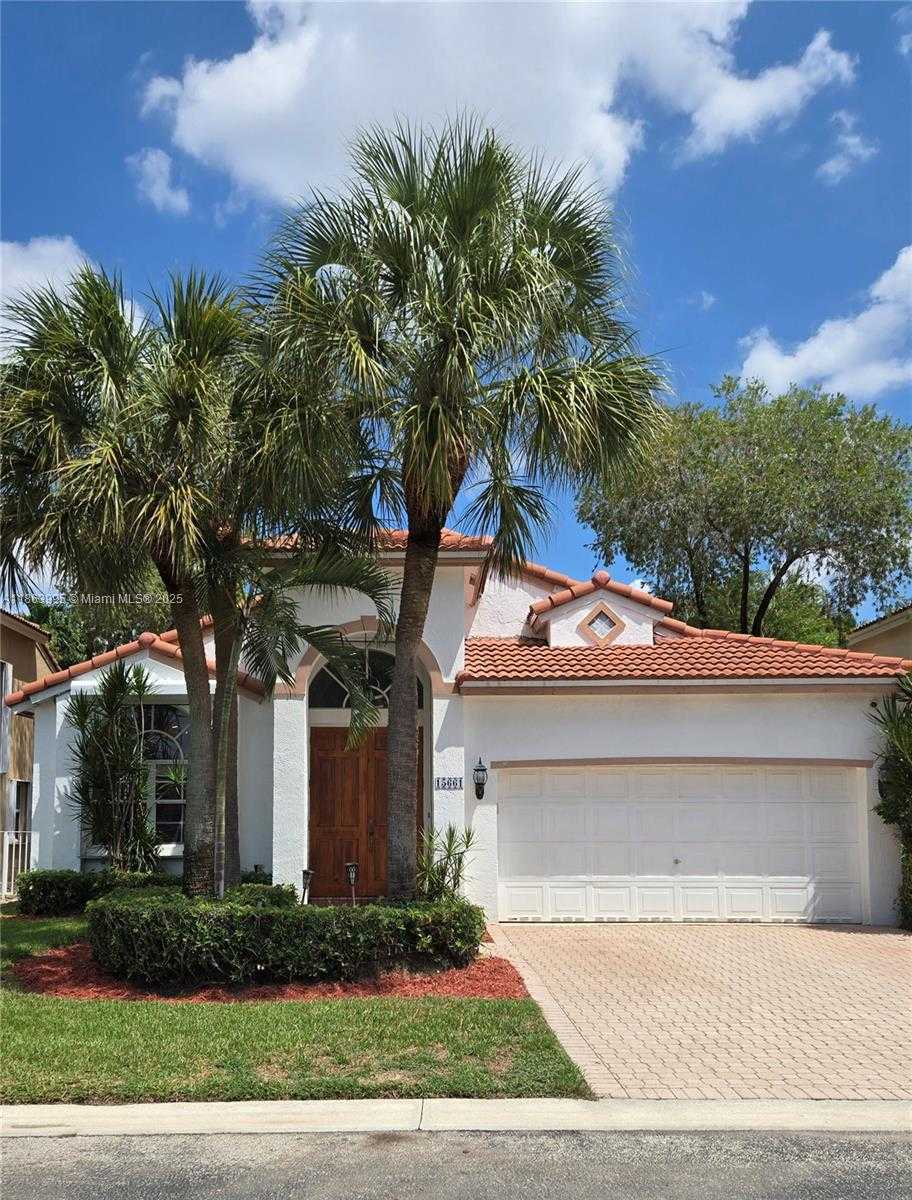 Small Image of 15661 SOUTH WEST 16TH CT, Pembroke Pines Number 35